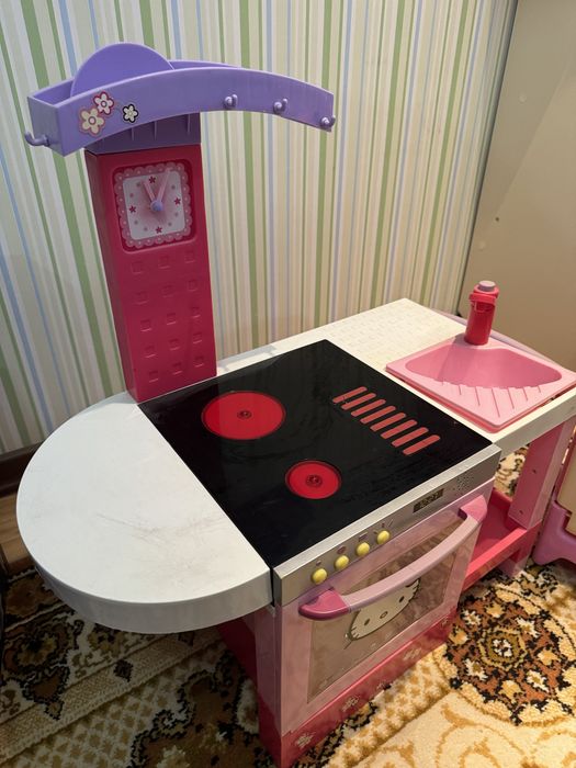 Дитяча кухня, дитячий стільчик