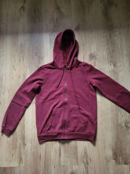 Bordowa bluza z kapturem rozmiar S