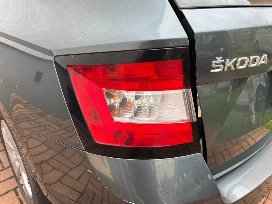 lampa tył tylna tylnia lewa skoda fabia iii 3 6v9 kombi 2014-2021 lf7y f6f6 6v9945095