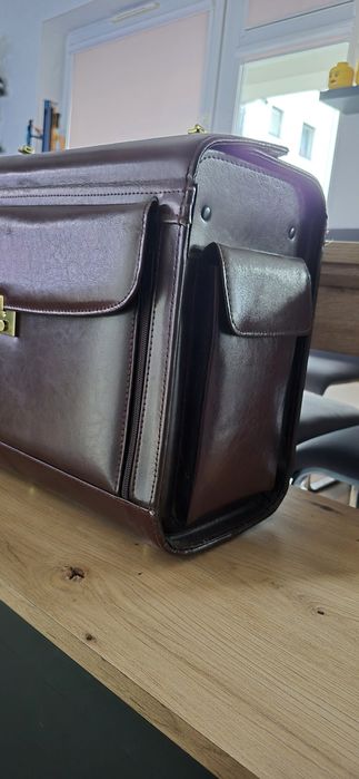 Neseser, walizka, dyplomatka duża skórzana,  brązowa