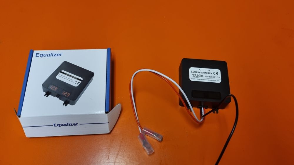 Продам 2 аккумулятора тяговых 150 Ач 12 V