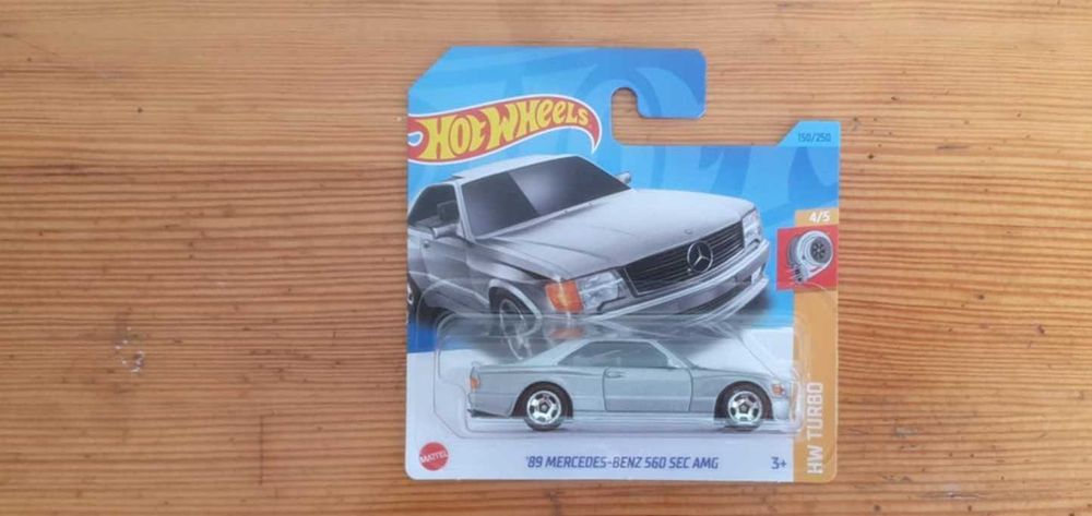 Hot Wheels Mercedes Benz 560 SEC AMG srebrny