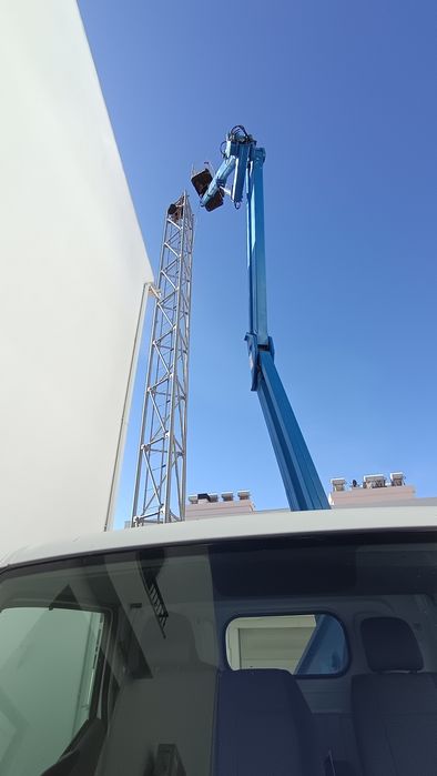 Grua com cesto - Aluguer
