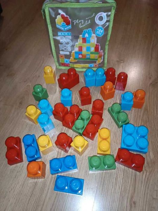 Vários brinquedos a 5€ cada