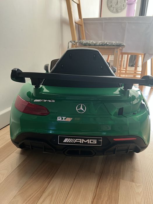 Mercedes Dziecięcy pojazd na akumulator