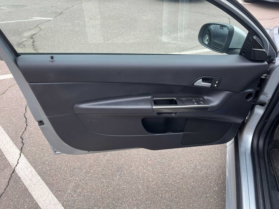 Volvo C30 R-Design, рестайл  1.6 D2, з Німеччини ІДЕАЛ Відео