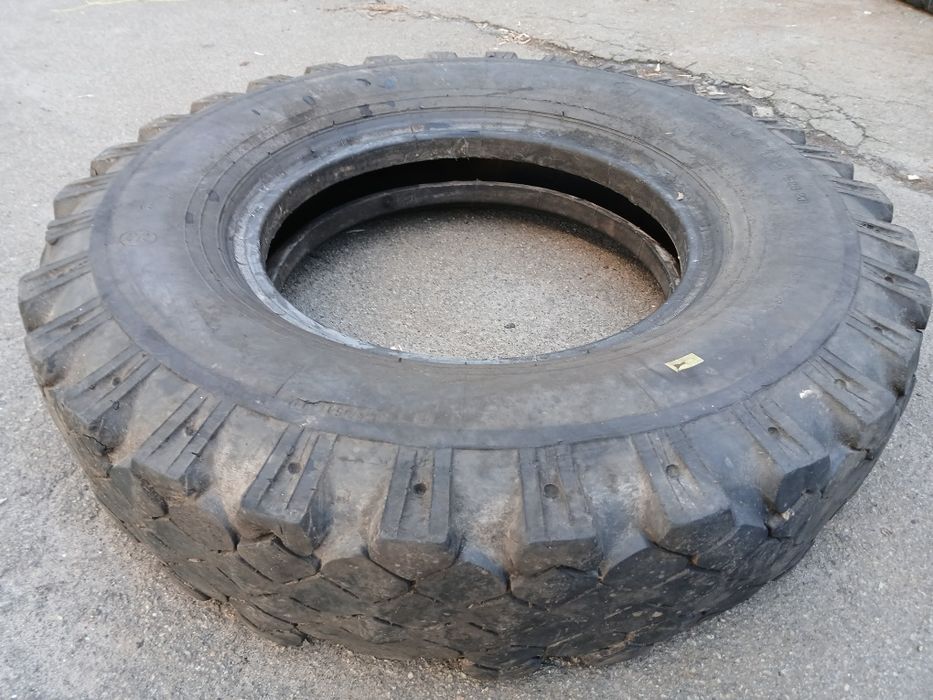 Шини Зiл 260 - 508 9.00