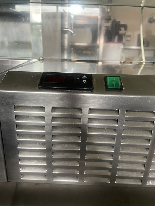 Saladette refrigerada - Seminova