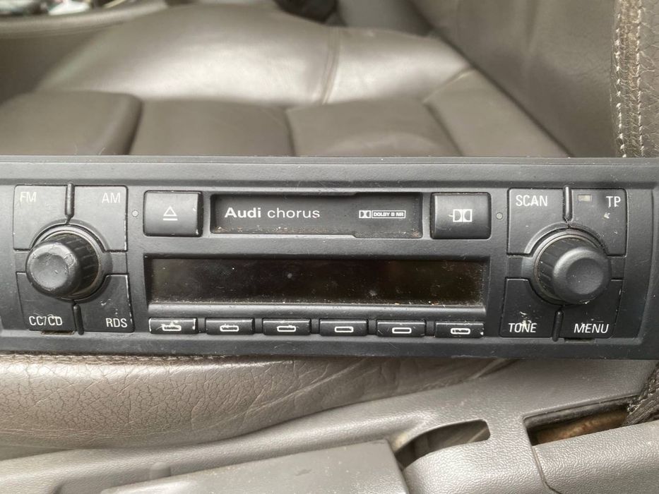 Оригінальна магнітола audi a4b6