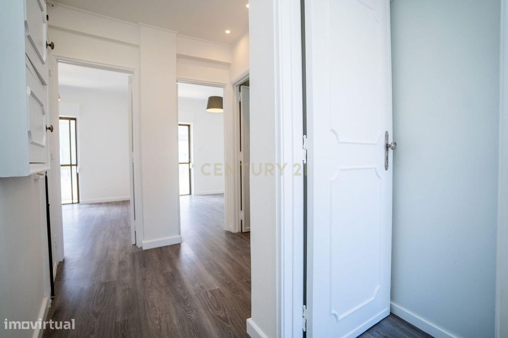 Apartamento T2 Para Arrendamento | Venteira | Amadora