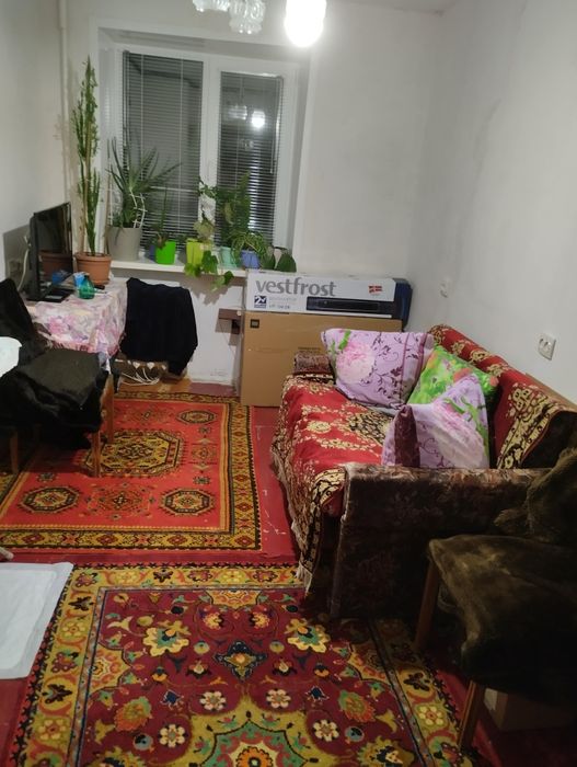 Диван малютка б/у в хорошем состоянии от 1500грн само вывоз