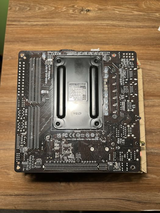 Sprzedam części komputerowe plyta, procesor, ram, chlodzenie