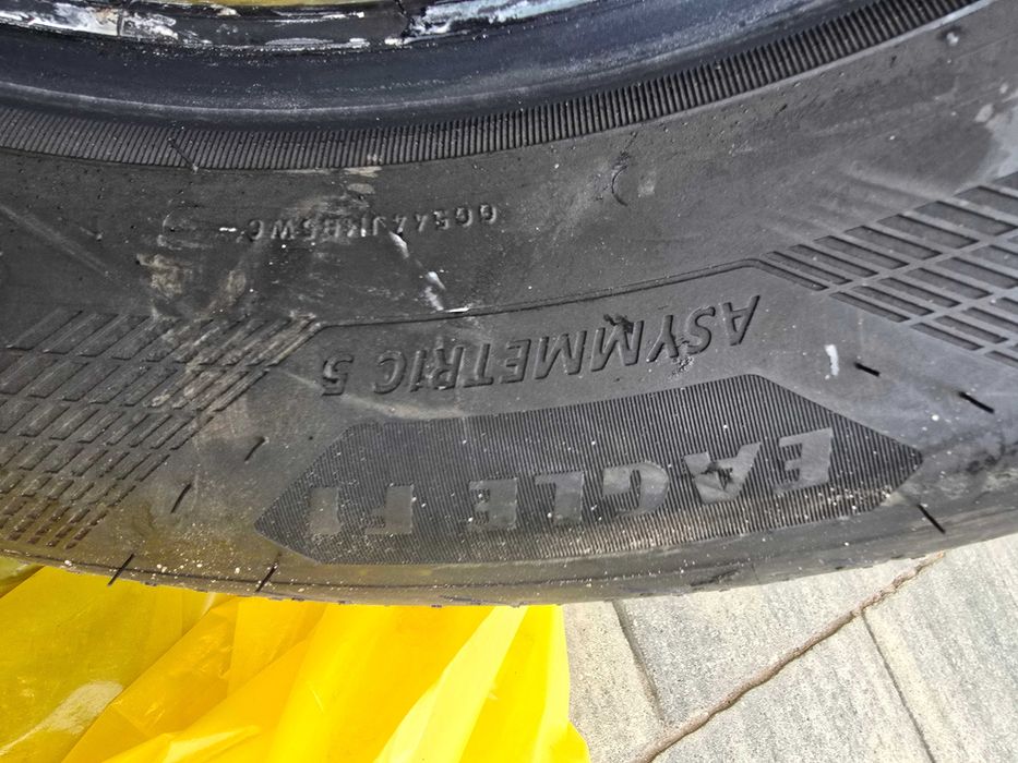 Opony GoodYear 235/55/18 letnie