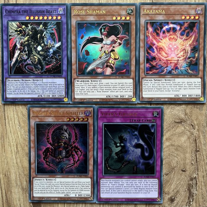 Oryginalne karty Yu-Gi-Oh! SR i UR