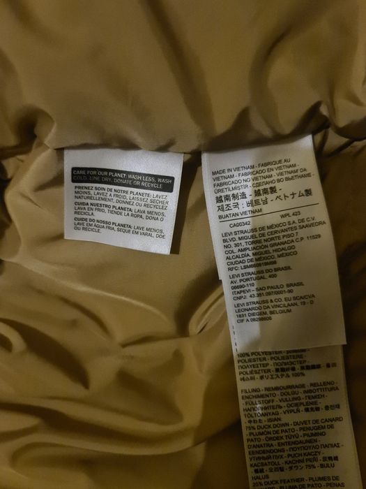 Vendo casaco Levis  alcochoado