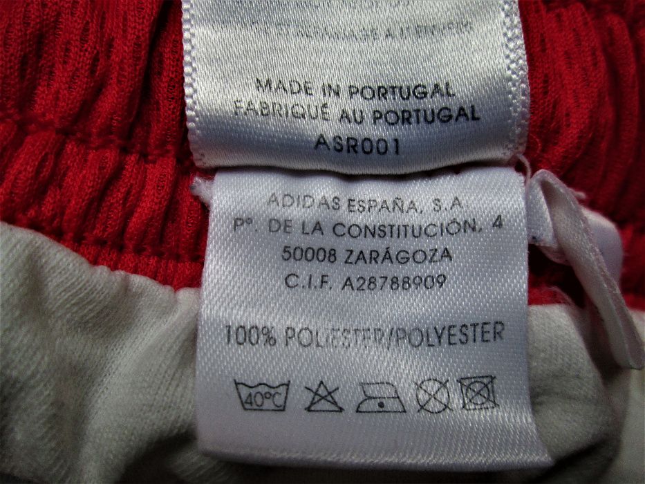 Calções Adidas Benfica - de coleccionador, em excelente estado