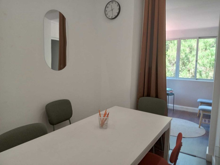 Aluga se Sala  Amoreira - Cascais  para consultorio/ escritorio/ Esteticista