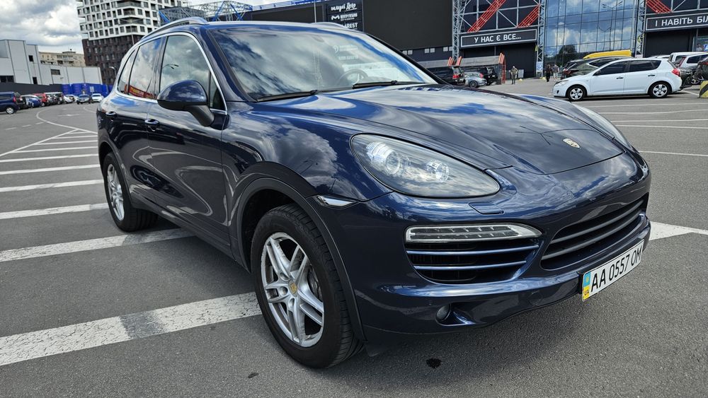 Porsche Cayenne 2011 VIN WP1ZZZ92ZBLA35164 фото оголошення 2 з 24