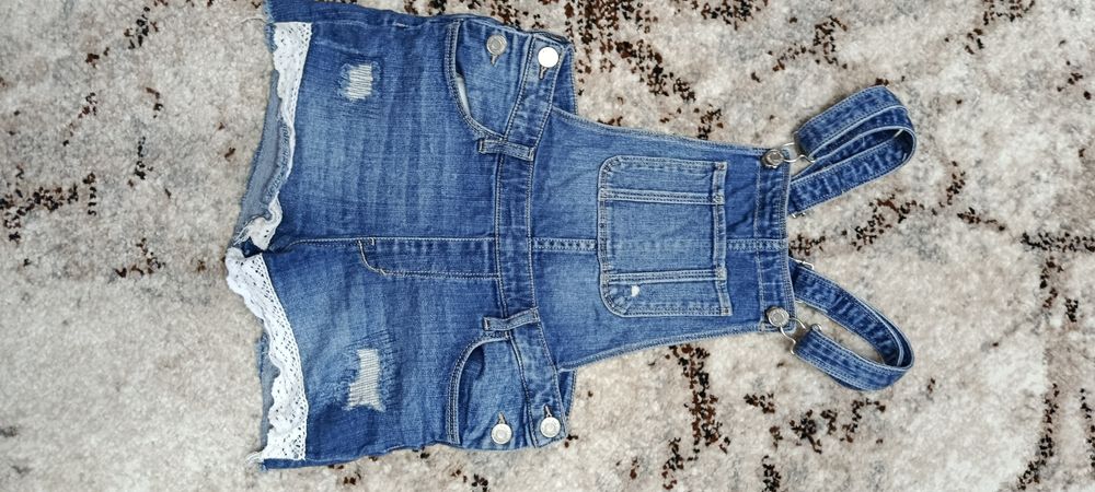 Джинсовий комбінезон, шорти