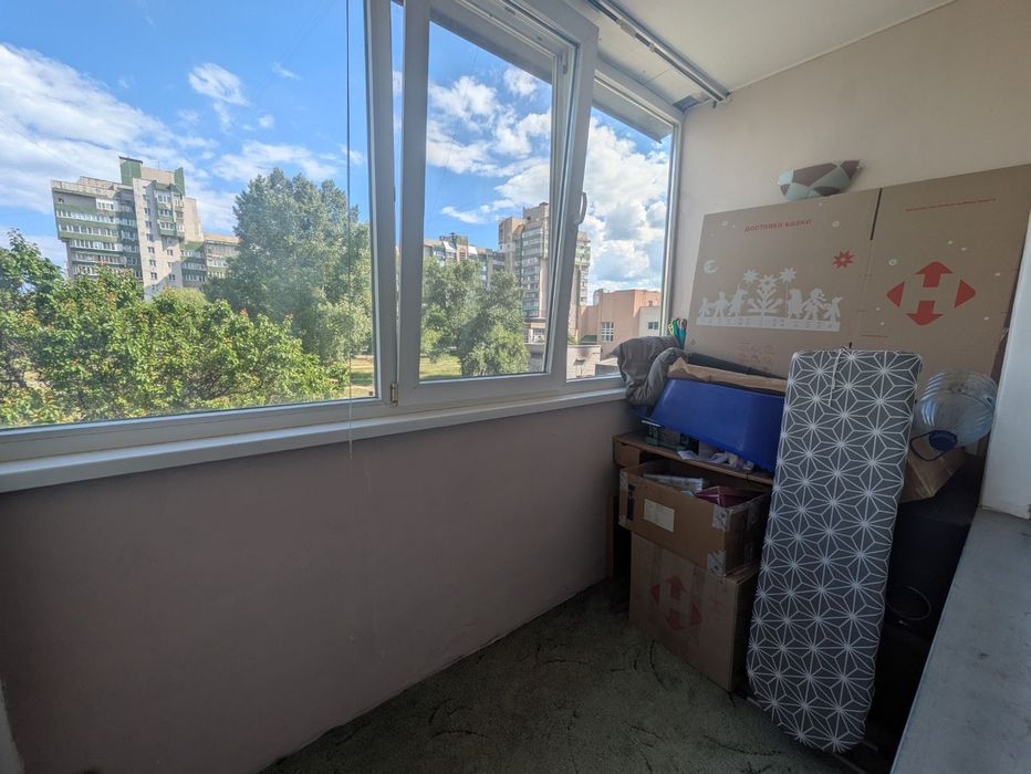 Продаж  двохкімнатної квартири по вул. Володимира Великого,55.