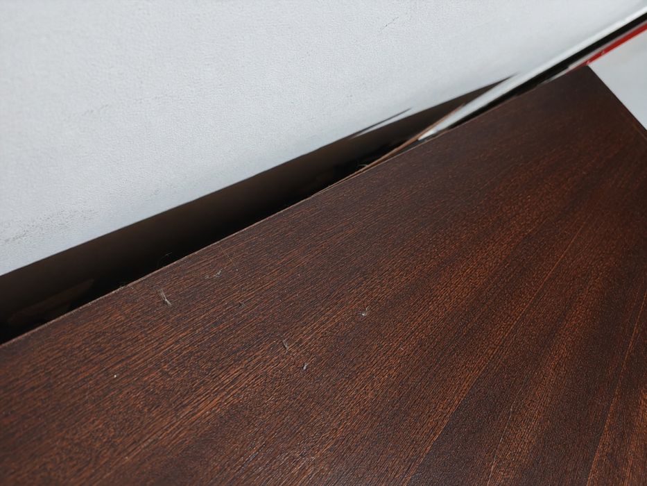 Ofereço mala/baú ( tem as dobradiças estragadas, para restauro)