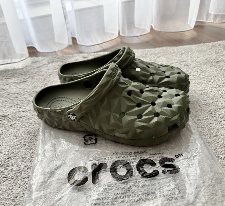 Сабо Crocs Classic Geometric  M11 45розмір 29 CM