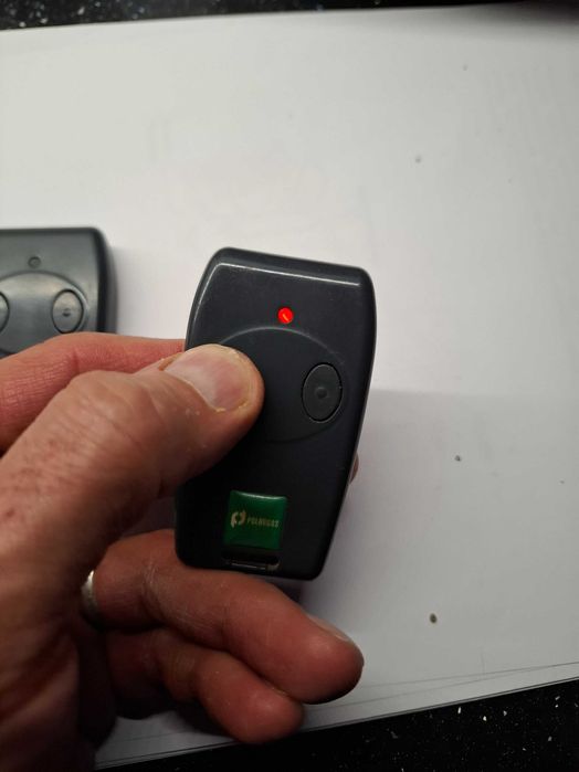 Cztery piloty do bramy Polargos