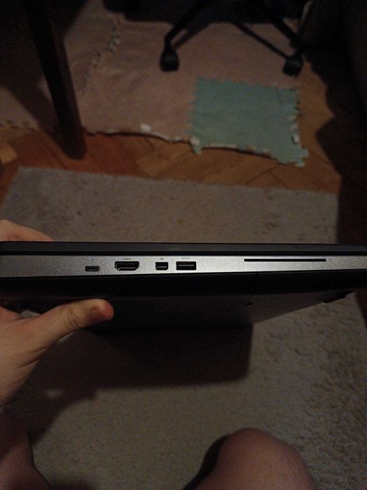 Dell 7720: 4K дисплей, i7, відеокарта 8GB. Ідеал для роботи та ігор!