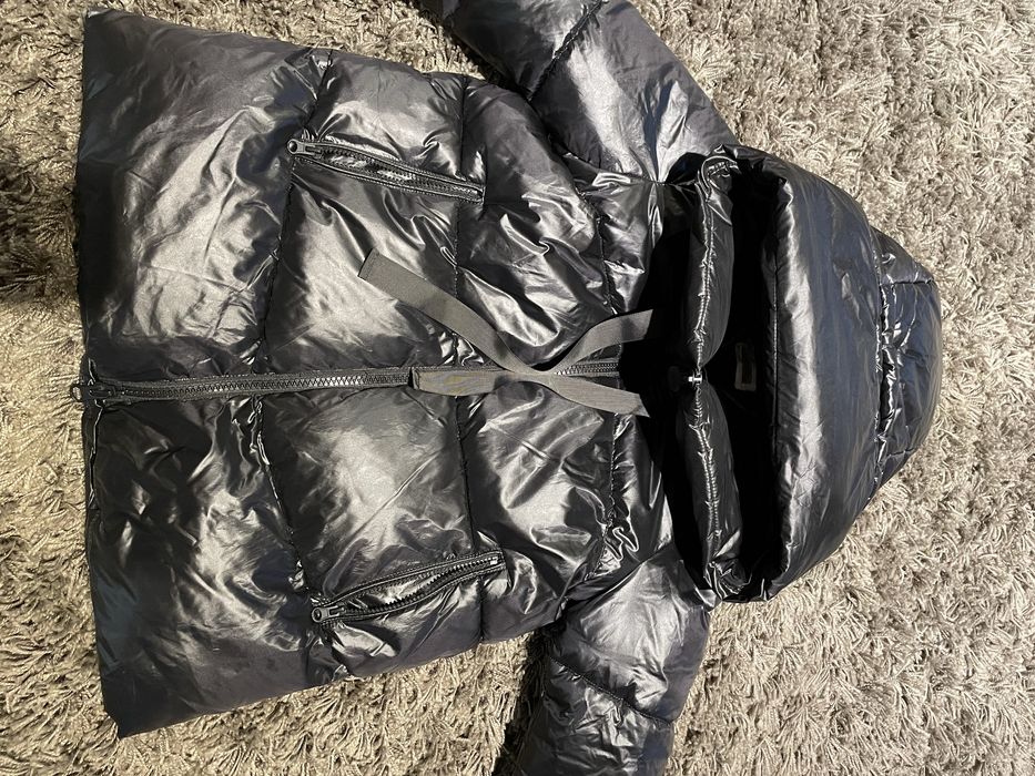 Sprzedam kurtkę czarną zimową