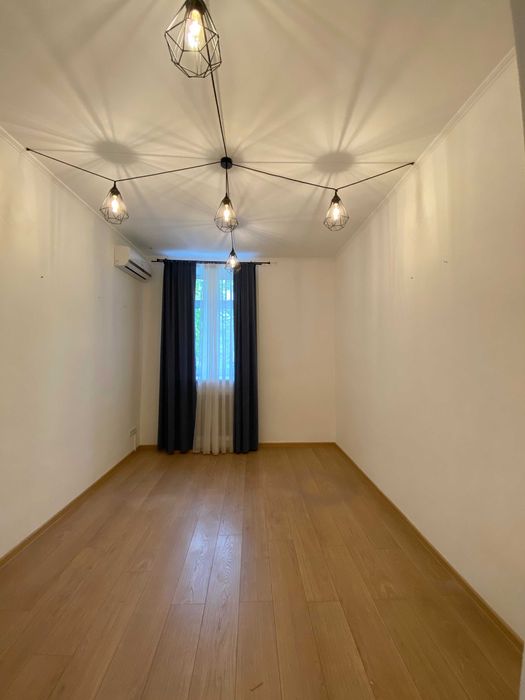 Продаж окремо розташованої будівлі в центрі Подолу - Готовий бізнес