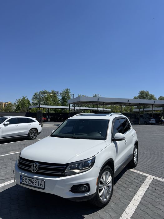 Volkswagen Tiguan 2016 2.0 бензин автомат