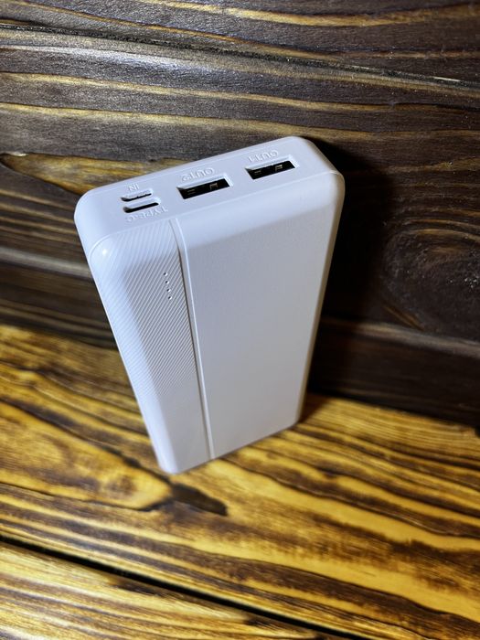 Power Bank 20 000 mAh (модель Y135) — новий