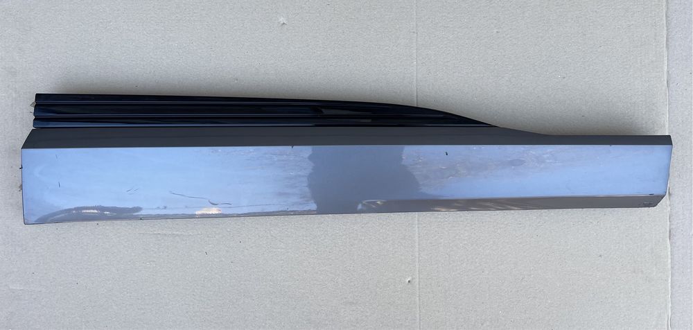 Audi Etron E tron накладка ліства молденг двері наявність 4KE853960