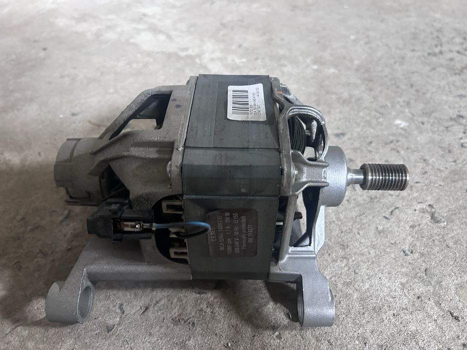 Двигун Мотор до пральної машини Electrolux  70721329