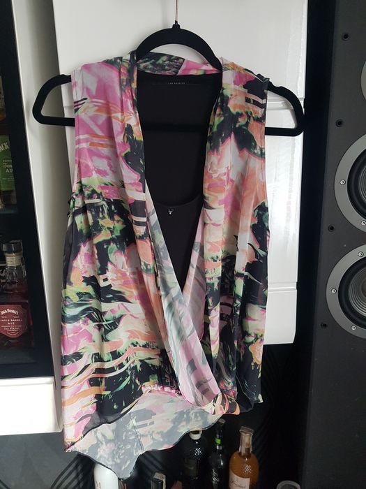 Guess POLLY Top palace garden bluzka z zamkiem