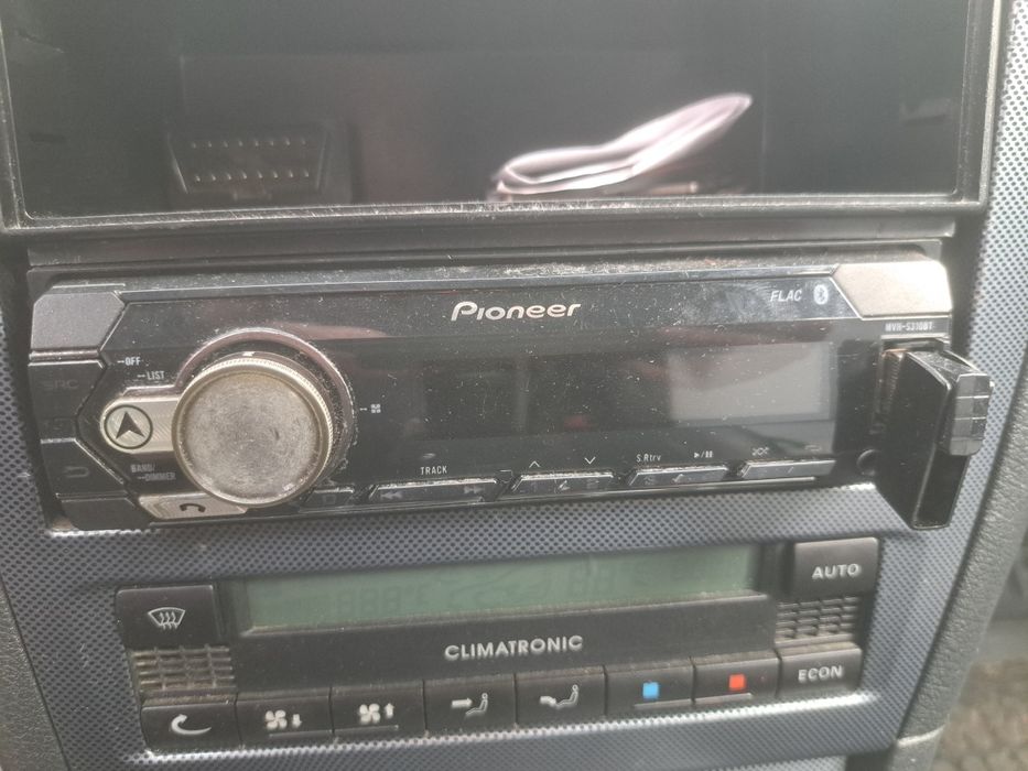 Zestaw car audio skrzynia basowa wzmacniacz radio