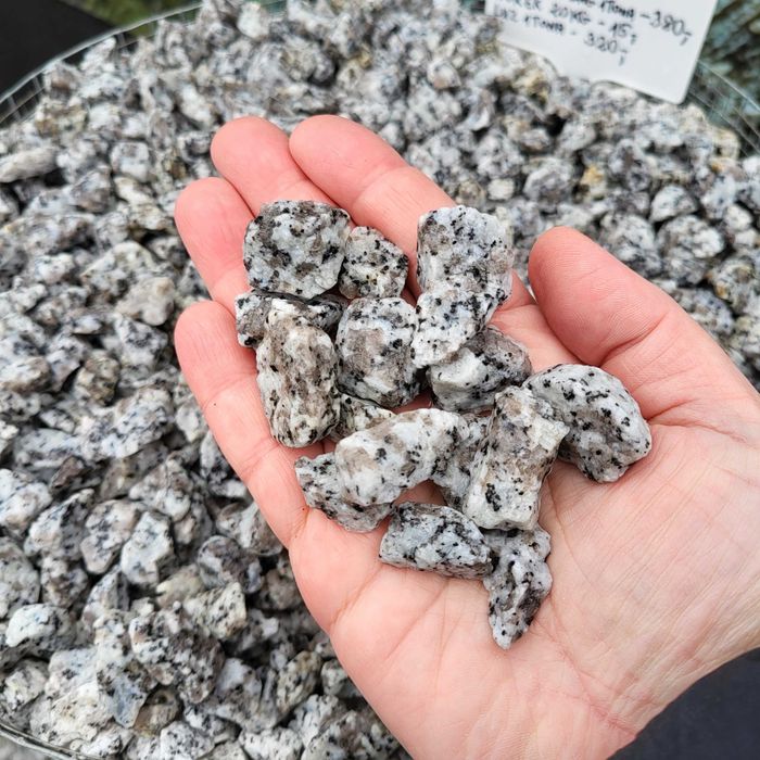 Granit Dalmatyńczyk grys granitowy Kamień ogrodowy rabaty opaski akwarium
