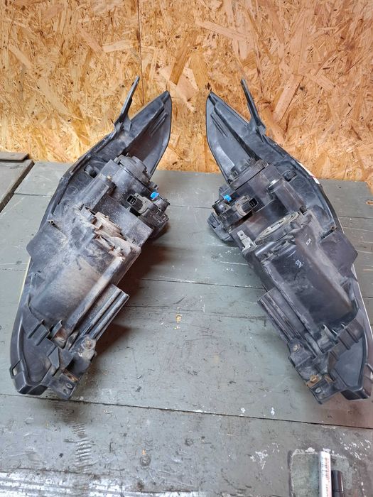 lampa przód przednia lewa lub prawa mazda 5 05-10