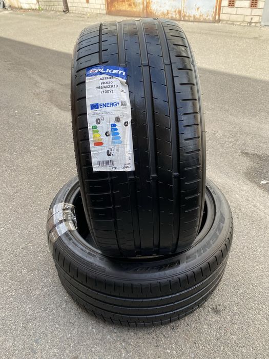 255/40 R19 Falken Azenis пара шин летних.
