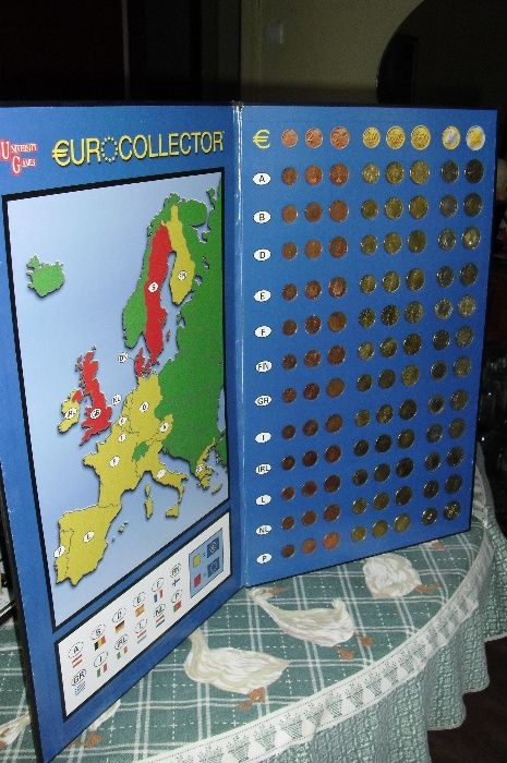 Vendo caderno completo com todas as moedas dos 12 primeiros países €