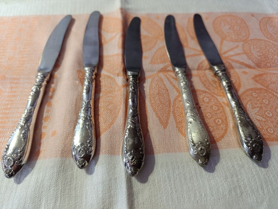 Продам мельхіорові ножі, чайні ложки, виделки