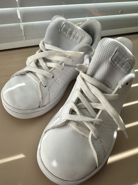 Кросівки adidas 28