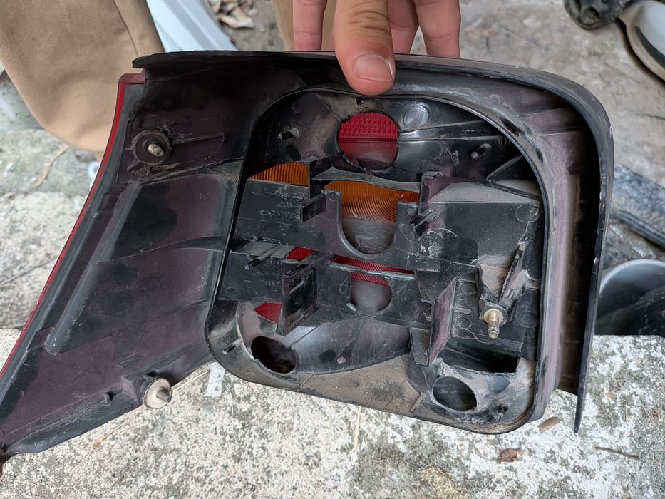 Faróis traseiros golf 4