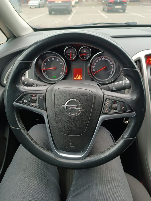 Opel Astra 1.6 benzin 2011