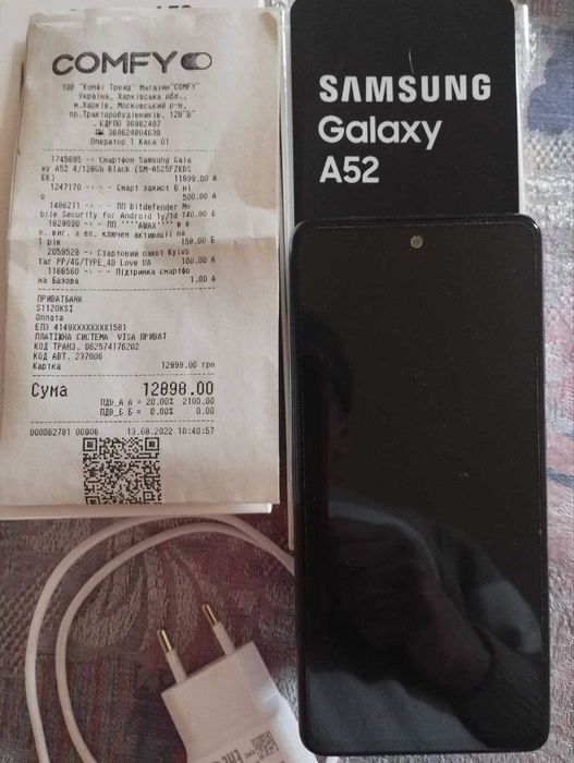 Продам смартфон Samsung Galaxy A52 (оригинал)