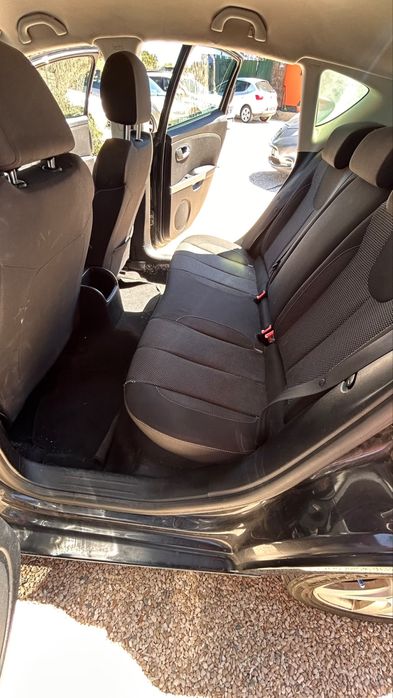 SEAT Leon — fotografia 7