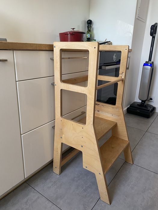Pomocnik kuchenny Mecan Wood