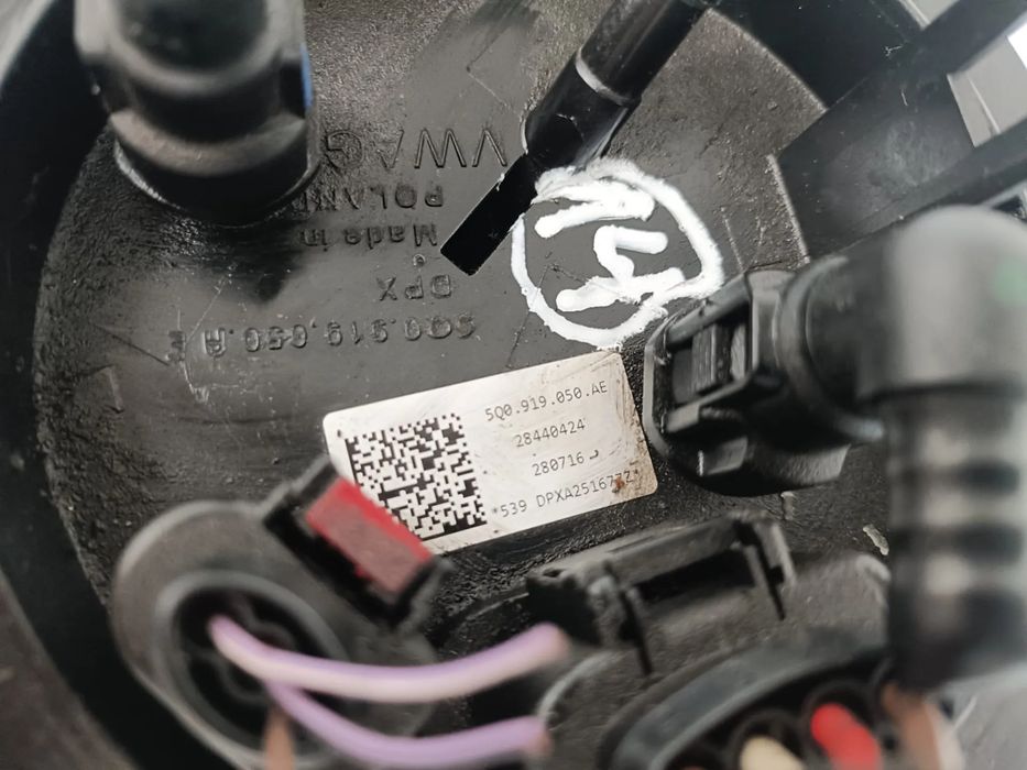 Bomba de combustível VOLKSWAGEN Golf VII (5G1, BQ1, BE1, BE2)