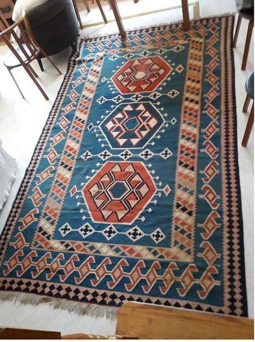 Tapete kilim em óptimo estado
