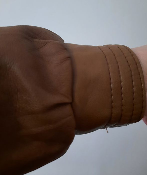 Casaco de pele em cor camel